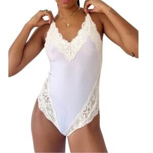 HAH X FREE PEOPLE Bodysuit S Backless Lace Formfiting Retro Feminine Cottage NWT